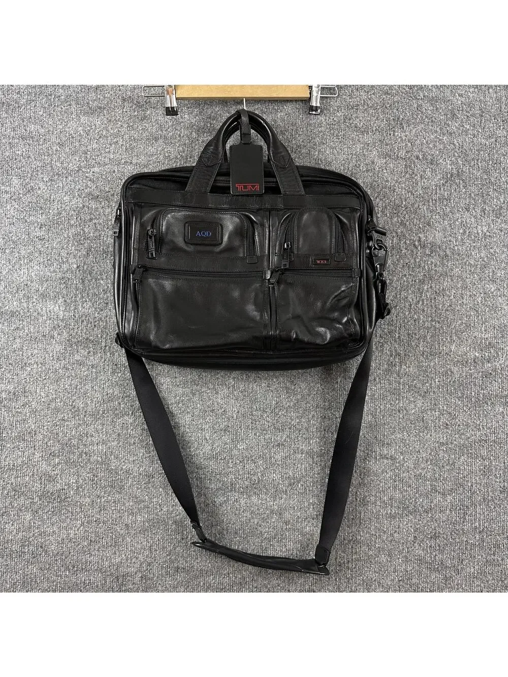 Tumi Expandable Organizer Laptop Briefcase Black Leather Adjustable Strap Office